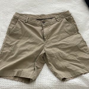 Lulu khaki shorts